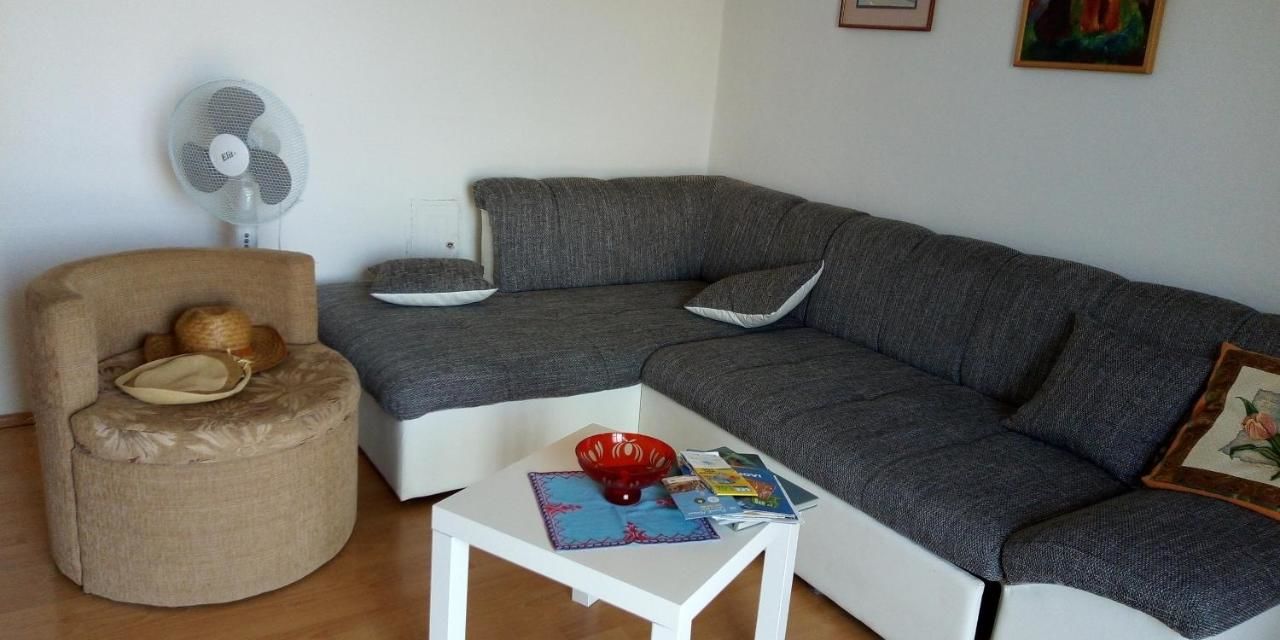 Апартаменты Apartmani Lovor Херцег-Нови