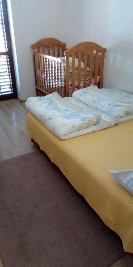 Апартаменты Apartmani Lovor Херцег-Нови